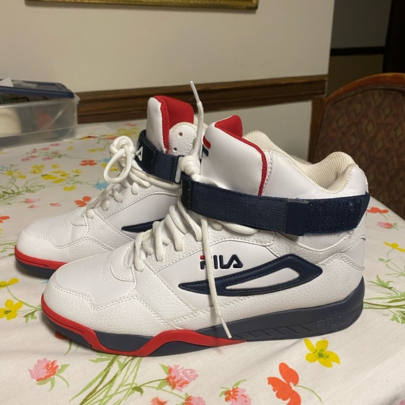 Fila Shoes Fila Mens Multiverse Mid Top Sneakers Sz 9 Poshmark